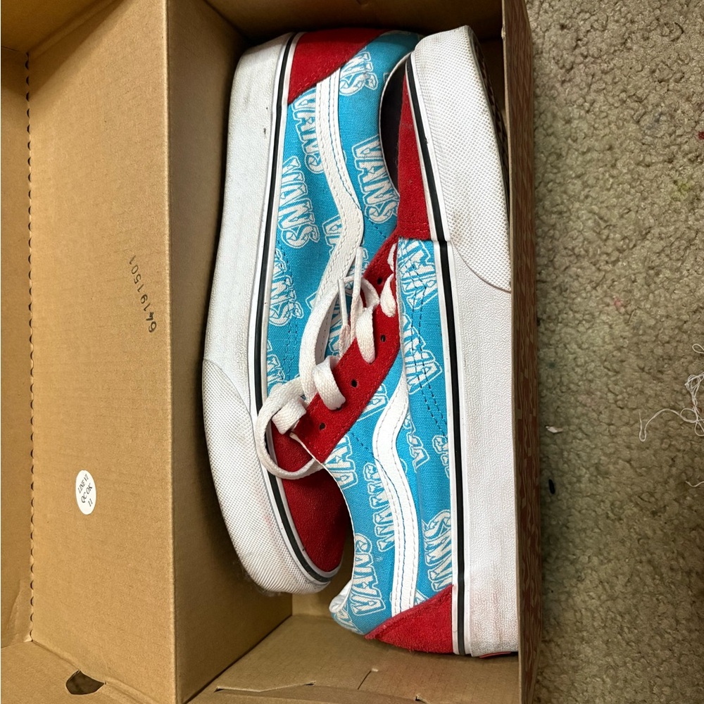 Vans Sneakers in Red and Light Blue